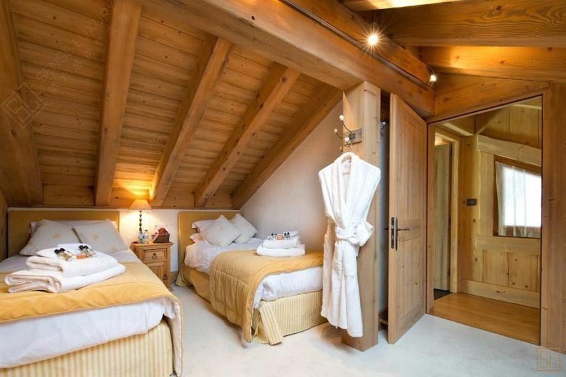 法国美丽贝尔 山谷别墅标准卧室