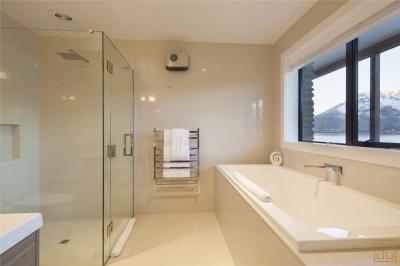 Kohanga Lakeside Villa - Photo 20