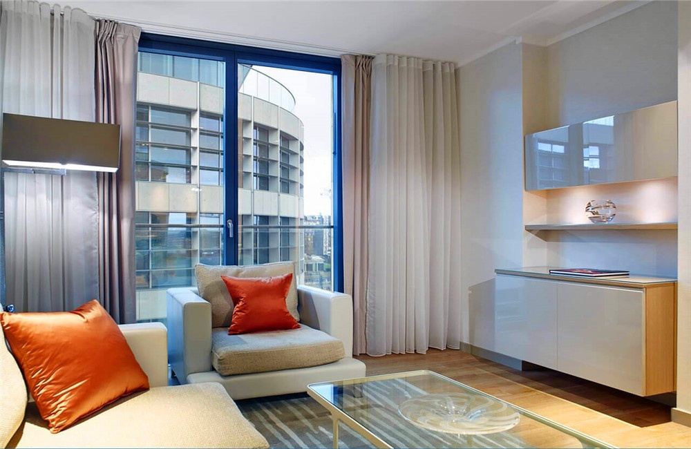 Cheval Three Quays_1-bedroom Apartment - Photo 4