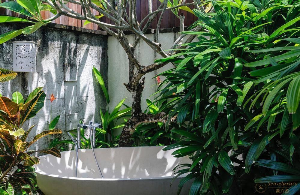 巴厘岛布奇堪蒂克别墅室外淋浴