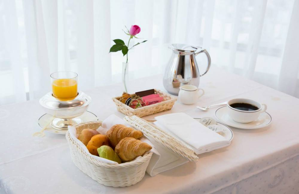 Imperial Hotel Tokyo - Photo 12