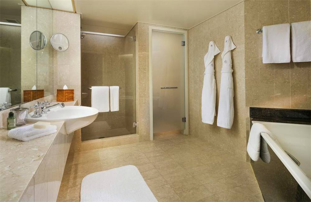 Four Seasons Hotel Sydney - Photo 16
