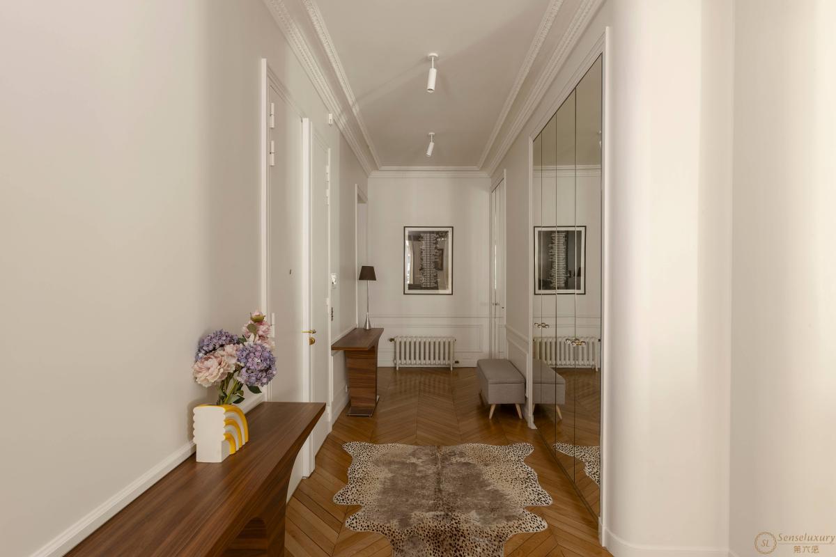 Avenue de Camoens Apartment - Photo 8