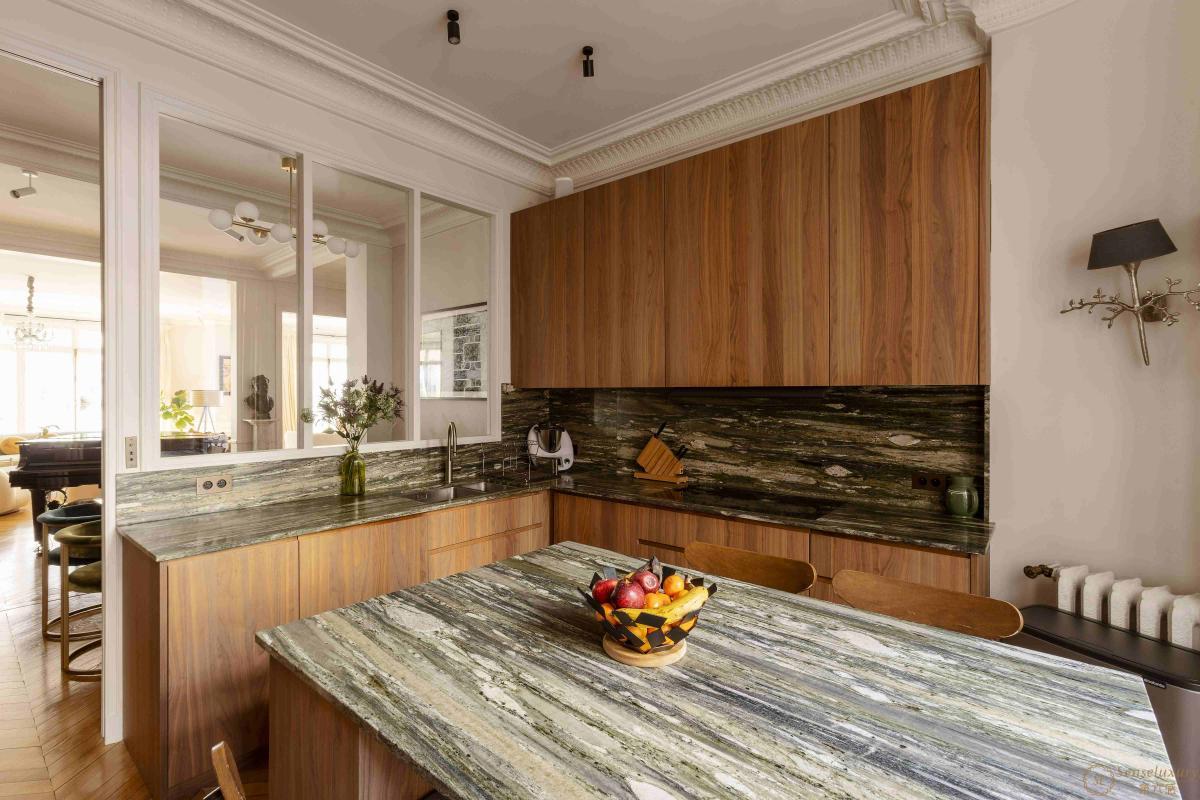 Avenue de Camoens Apartment - Photo 12