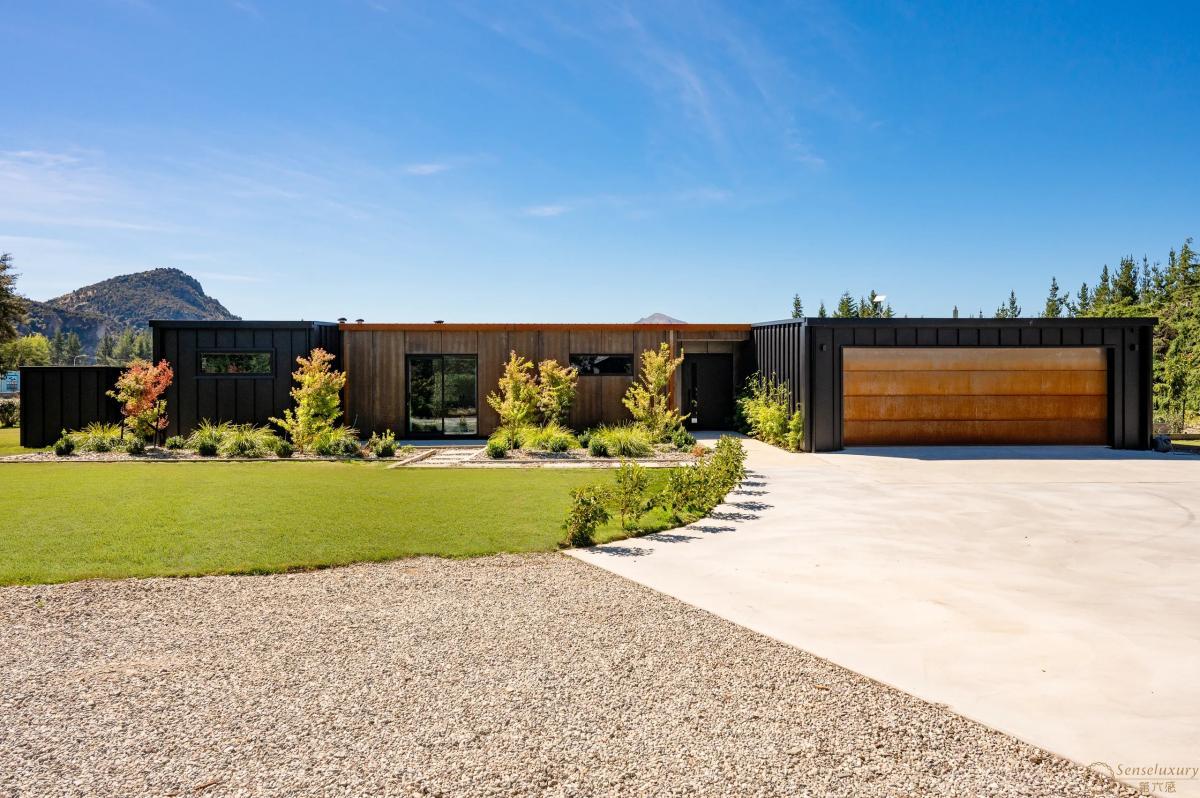 Riverbank Luxury - Photo 4