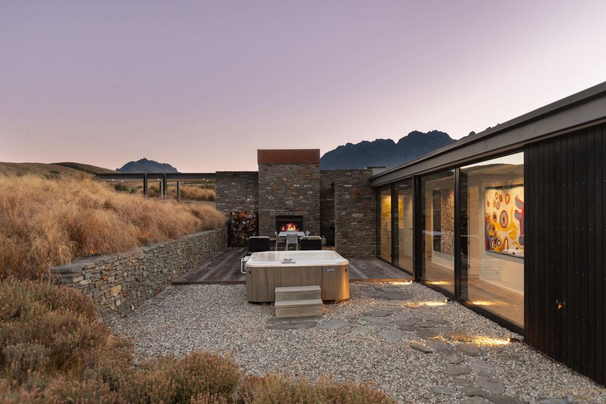 The Lake House - Photo 28