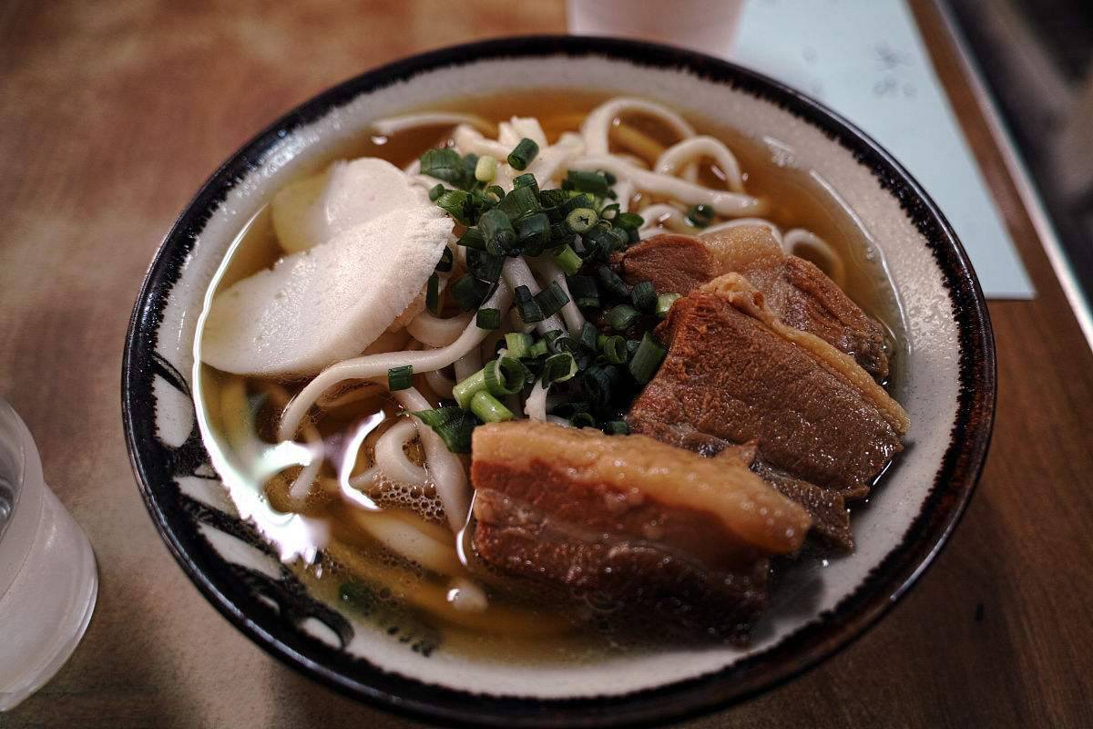 在日本冲绳旅游，有什么好吃的美食推荐？