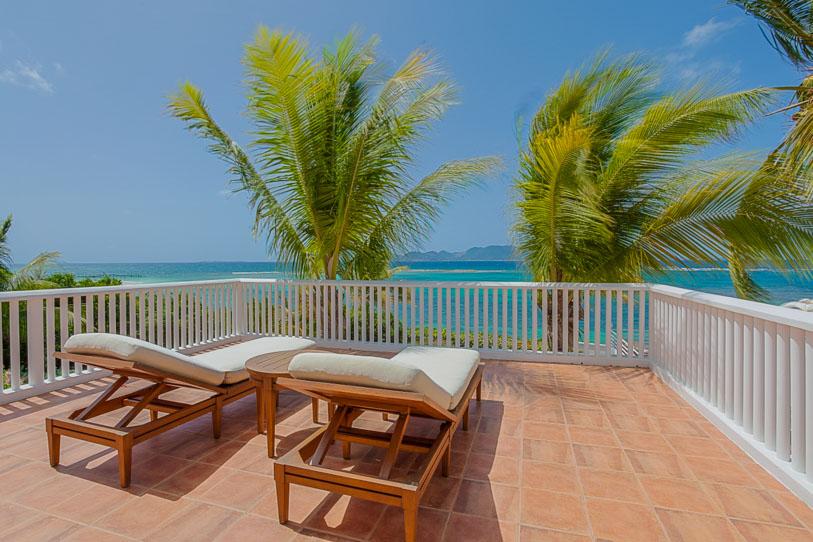 加勒比安圭拉天堂度假别墅观景休息区
