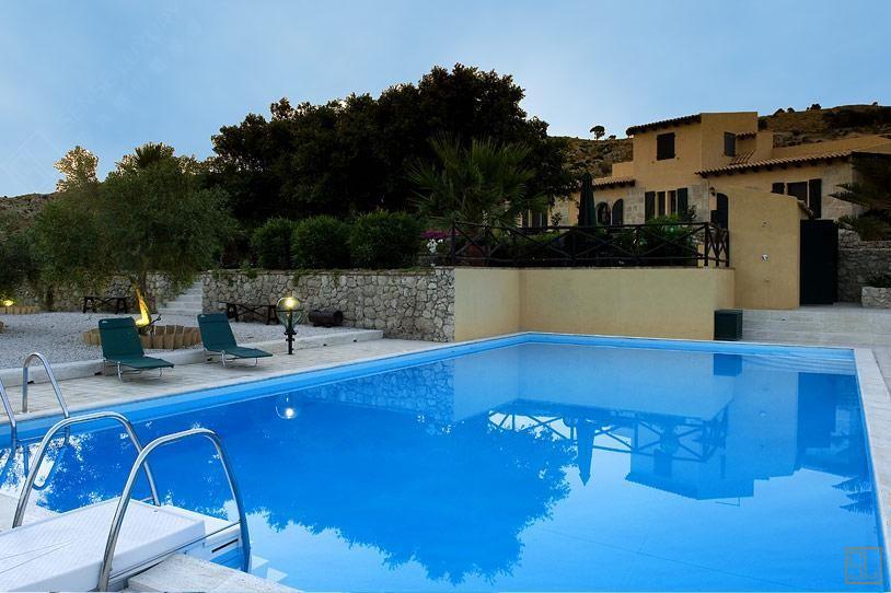 意大利西西里岛马萨莉亚别墅泳池