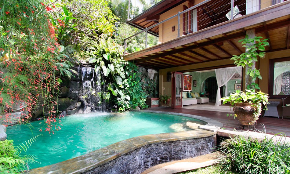 印尼巴厘岛彩虹别墅独立泳池
