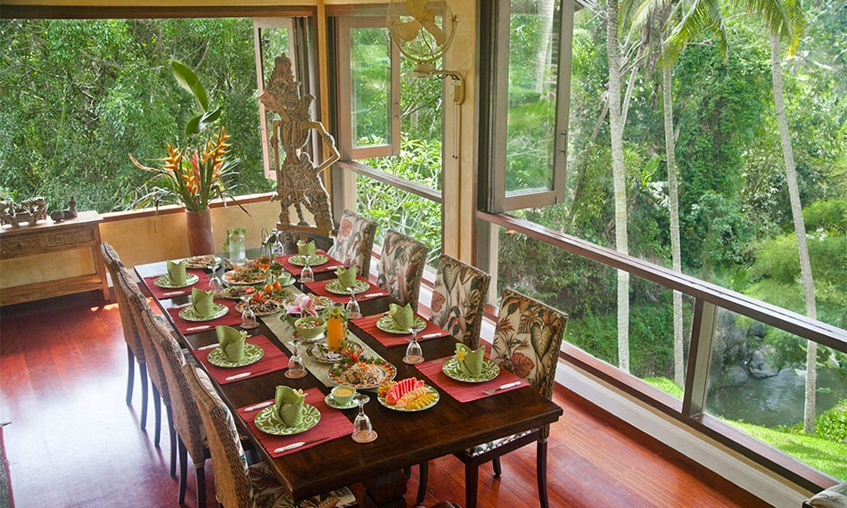 印尼巴厘岛彩虹别墅餐厅