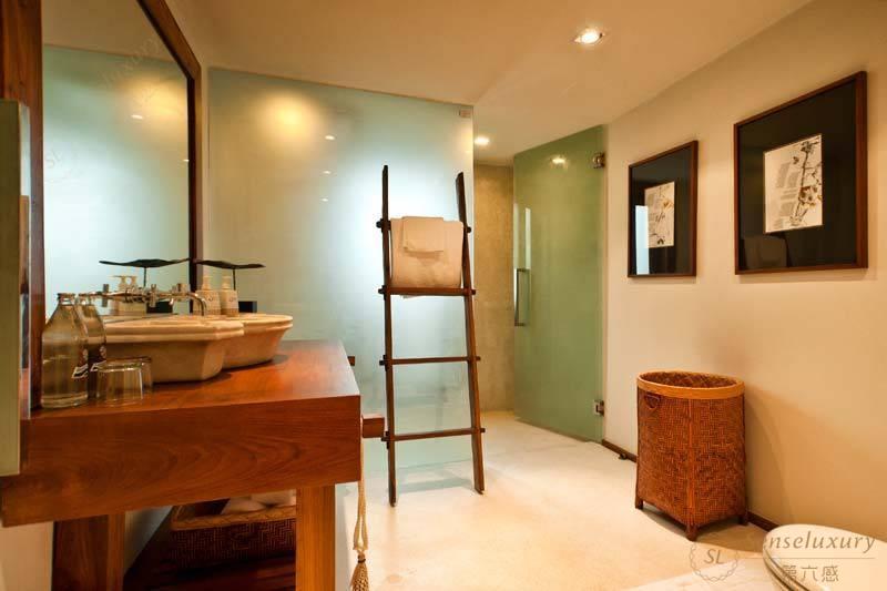 泰国苏梅岛瑞瓦别墅浴室