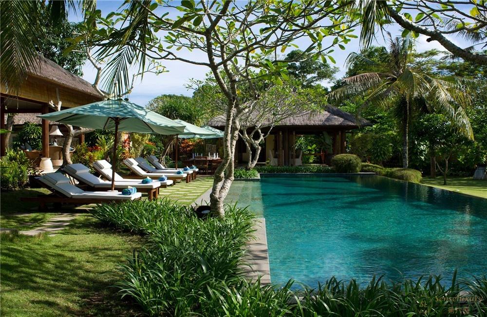 印尼巴厘岛苏利耶达麦别墅庭院