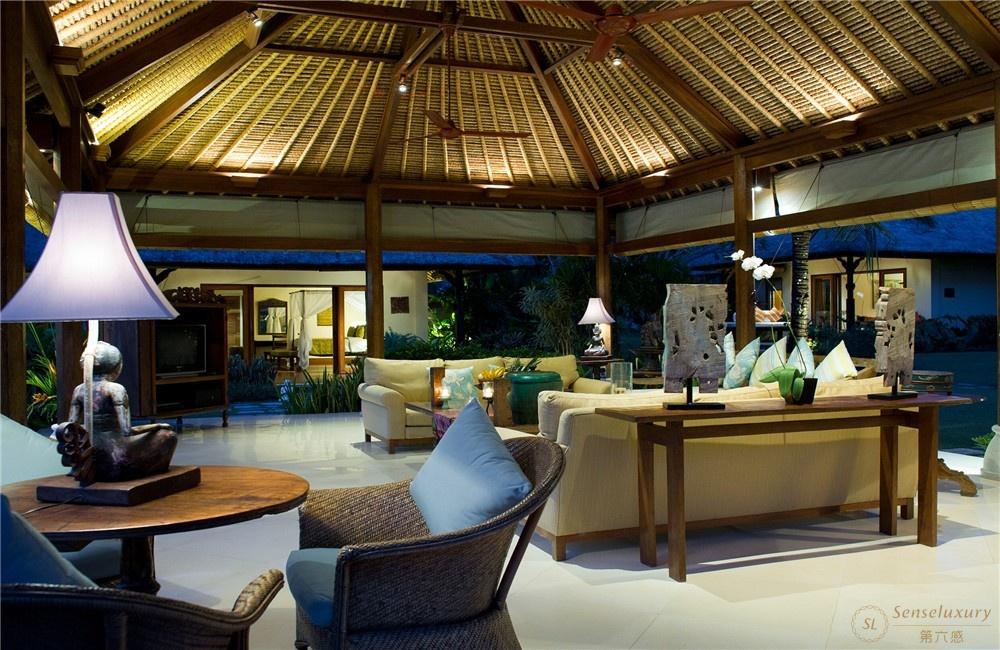 印尼巴厘岛苏利耶达麦别墅客厅