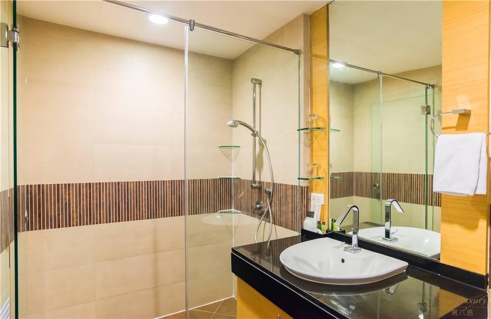 曼谷沙吞卢索豪华公寓盥洗室