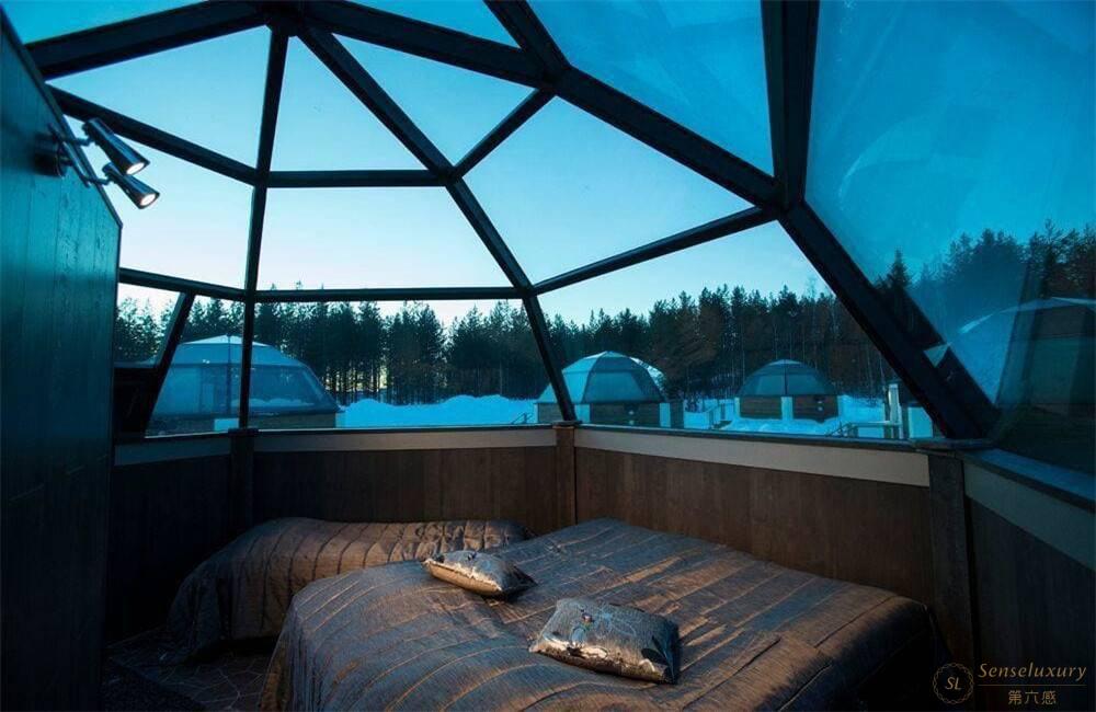 芬兰罗瓦涅米玻璃穹顶雪屋卧室