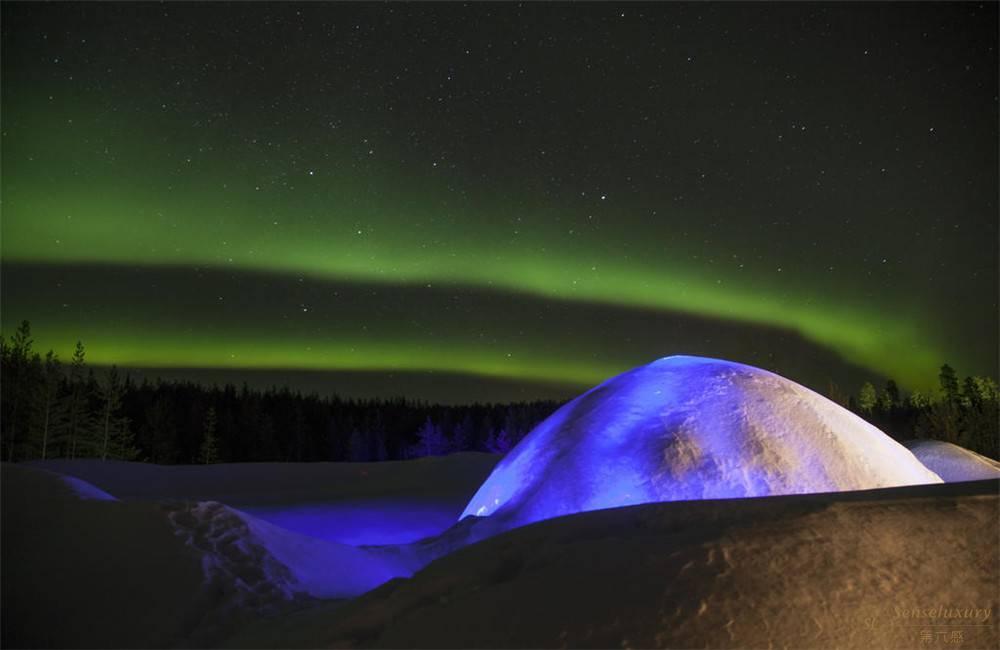 芬兰罗瓦涅米玻璃穹顶雪屋极光雪景