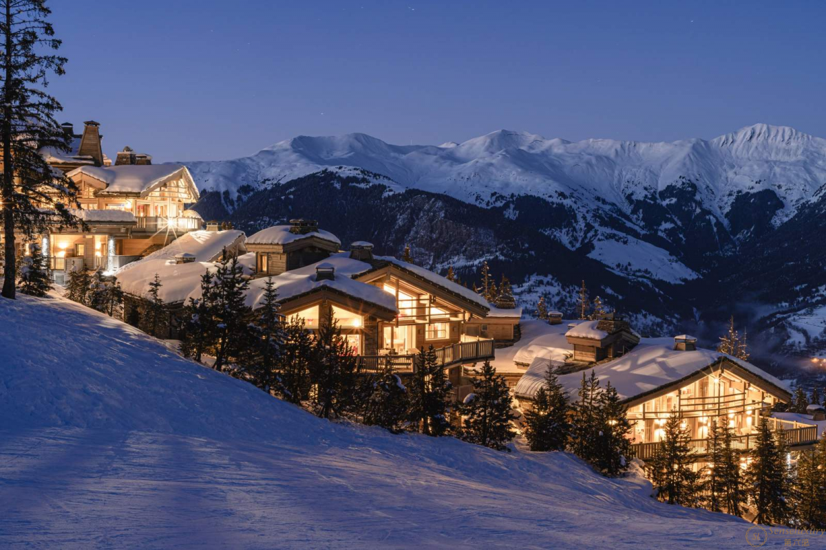 HOTEL LE K2 PALACE